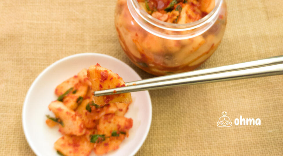 ohma (radish kimchi/ kkakdugi) ohma